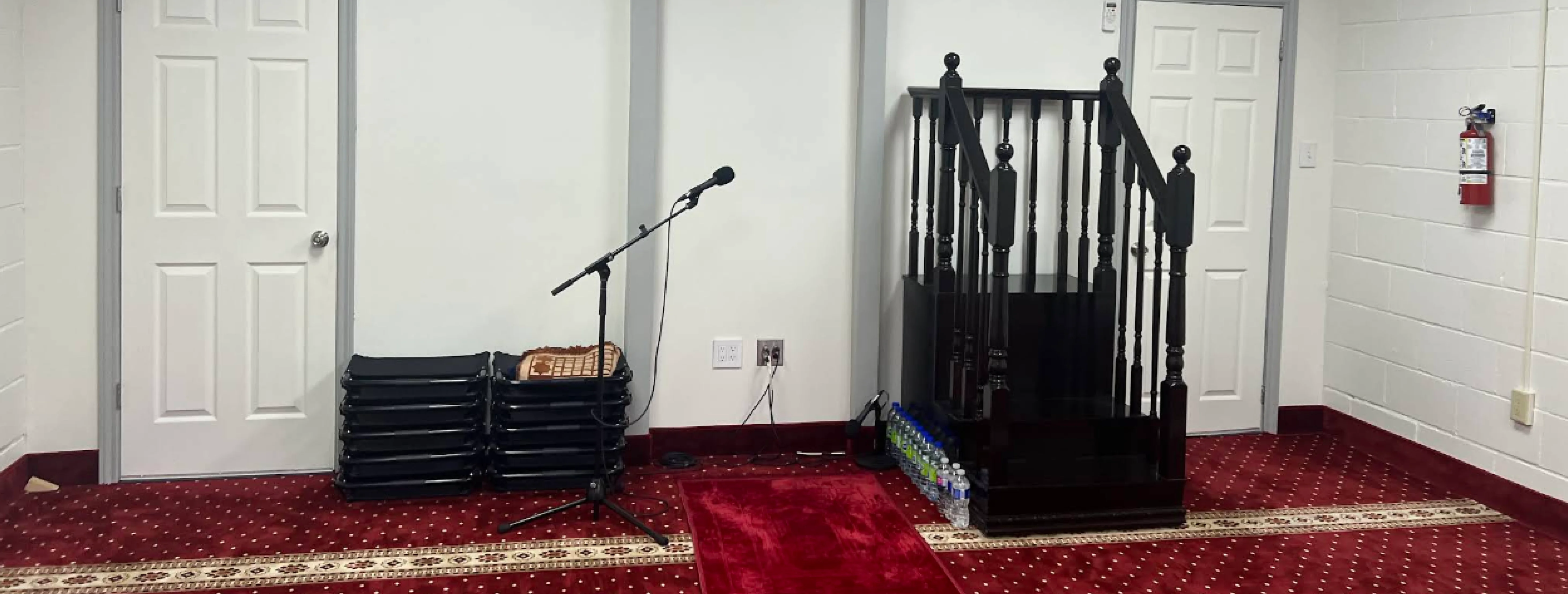 Exterior view of Abu Ubaydah Islamic Centre North York building